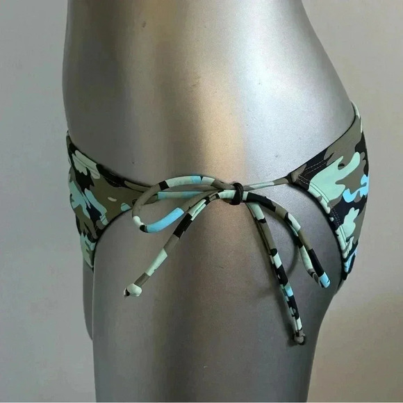 FREE 🆕➕sizeSwimsuit String Bikini  Bottoms - Picture 8 of 16